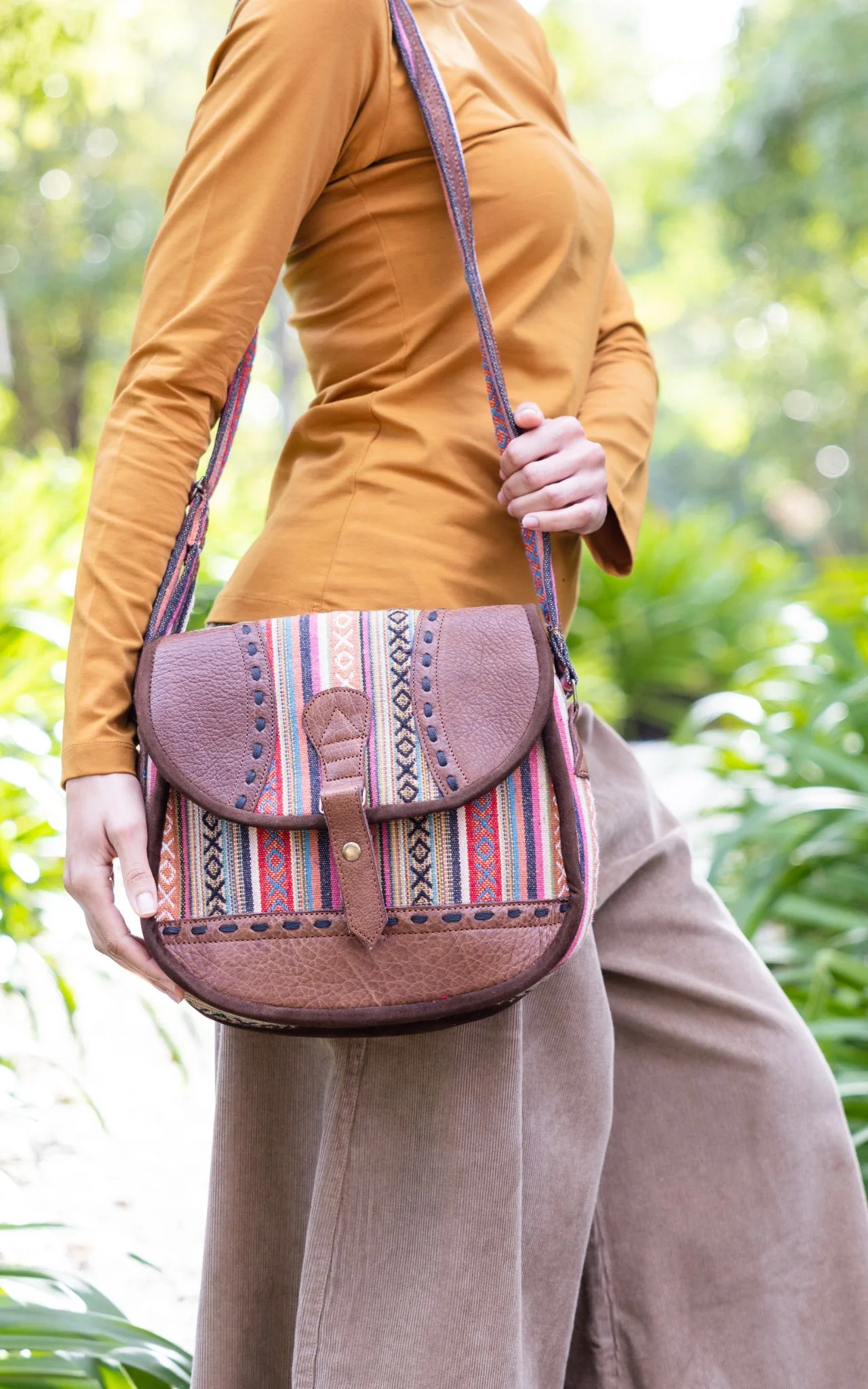 Buffalo Leather & Cotton Bag - Léon - Image 2