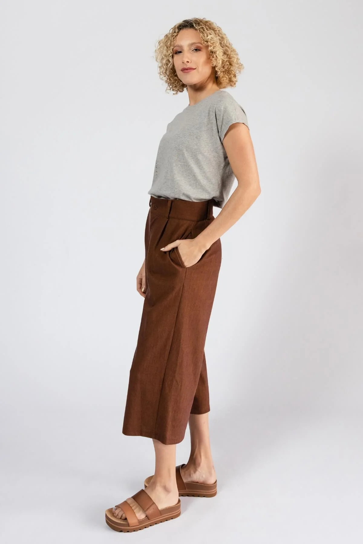 Capri Pants - Image 21