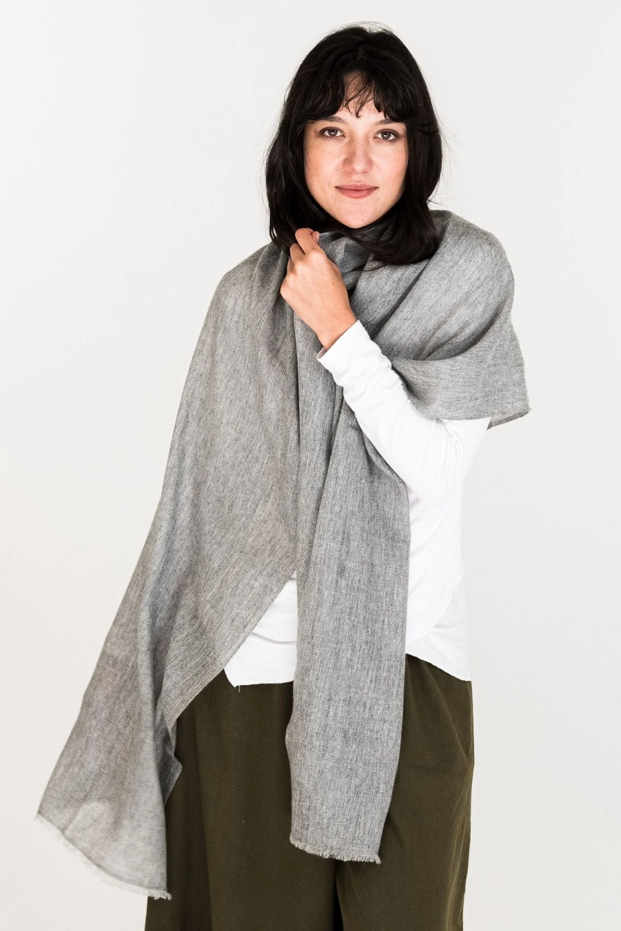 Cashmere Travel Wrap - Image 4