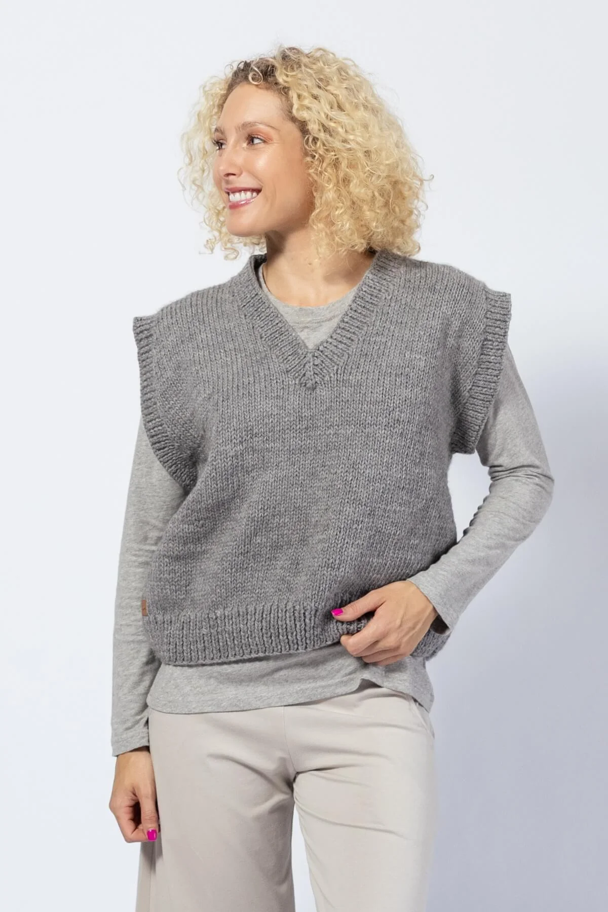 Cropped Merino Vest - Image 12