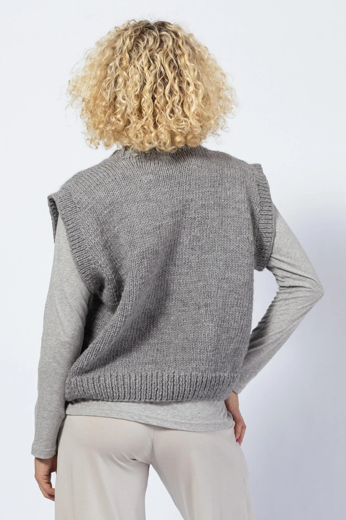 Cropped Merino Vest - Image 17