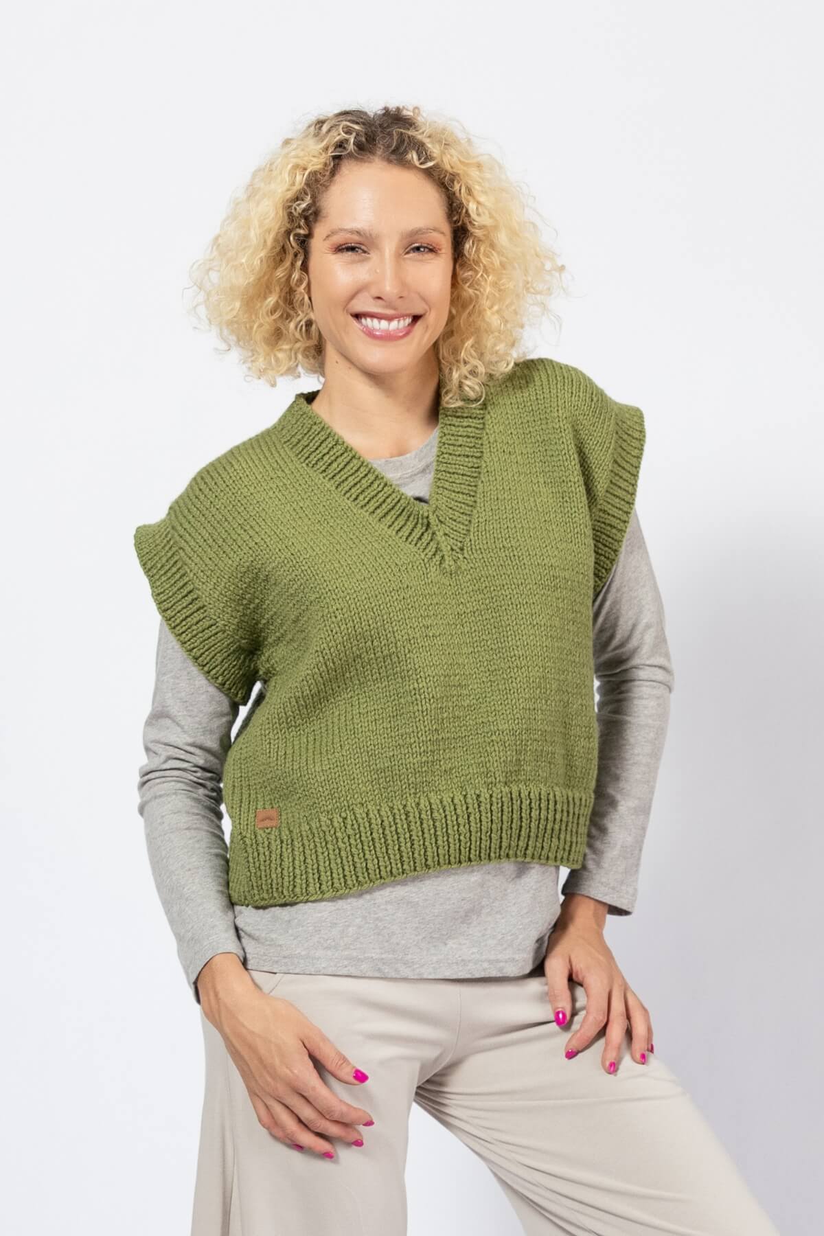 Cropped Merino Vest - Image 28