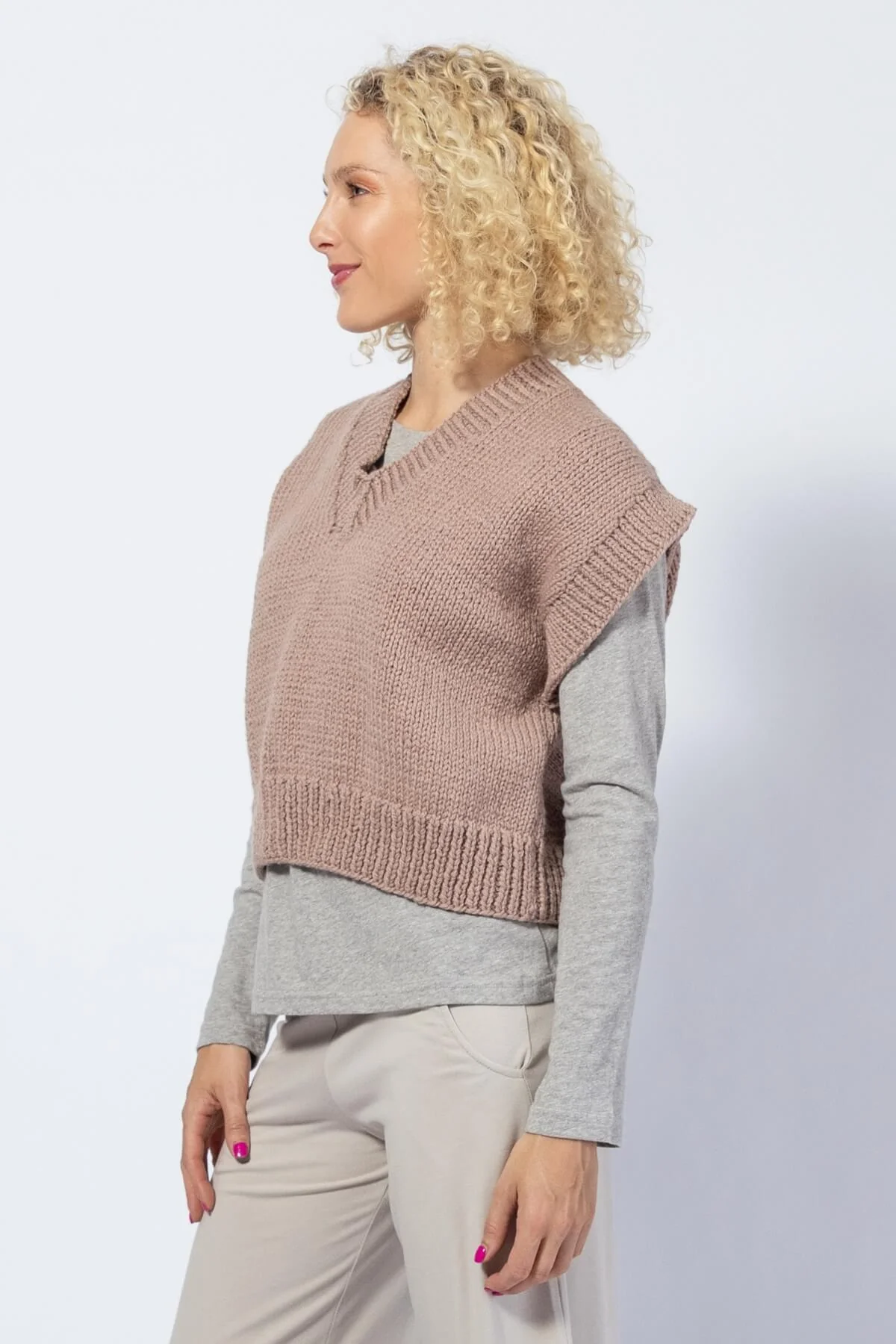 Cropped Merino Vest - Image 7