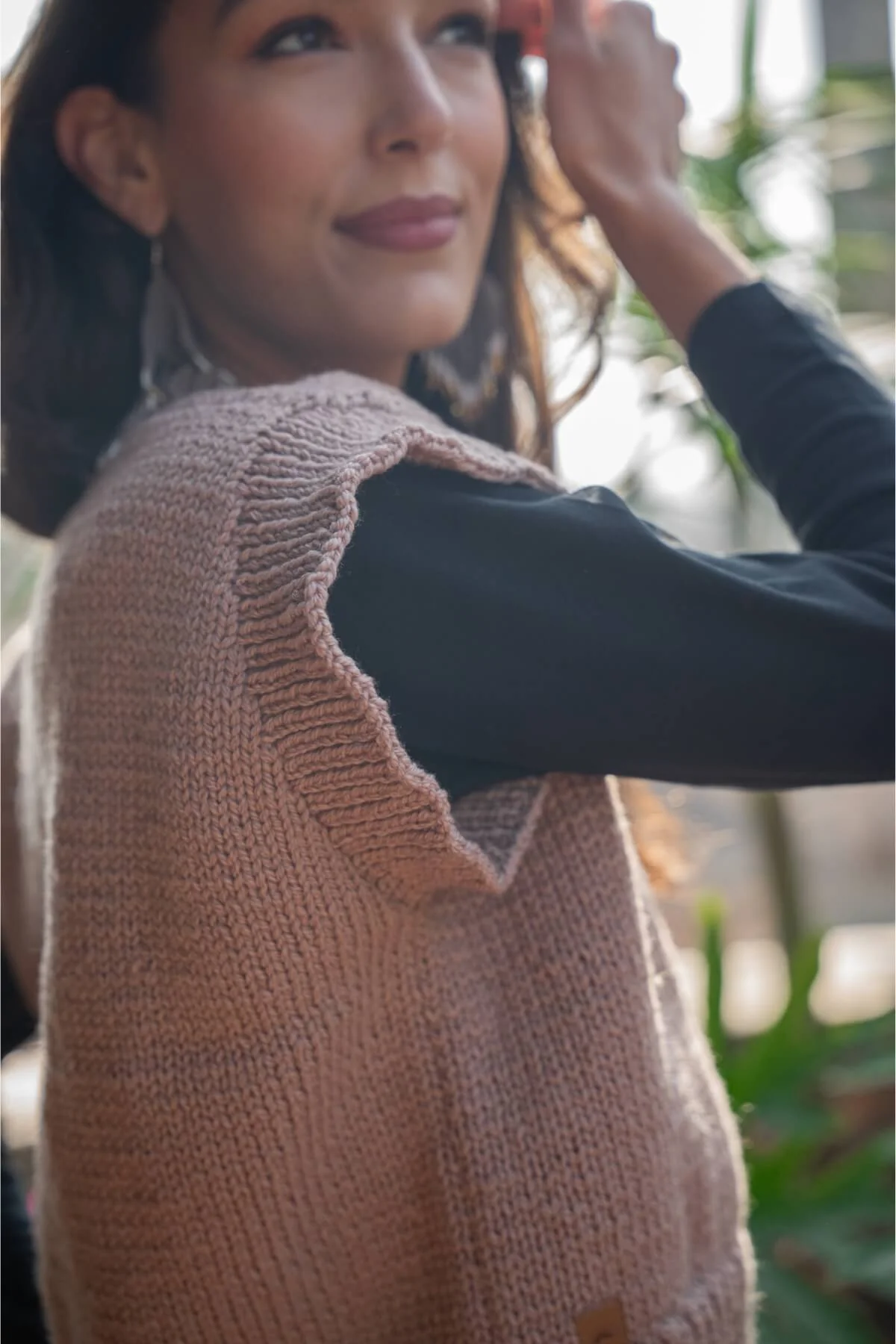 Cropped Merino Vest - Image 8